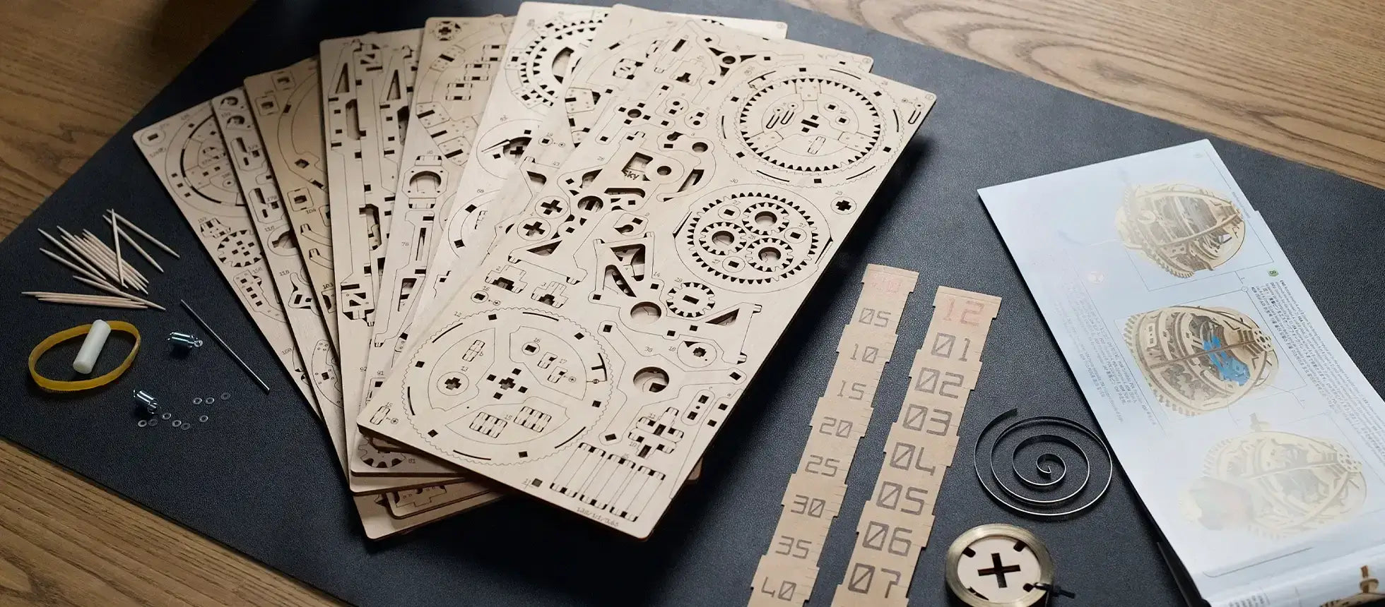 Asambleaza un puzzle 3D mecanic din lemn