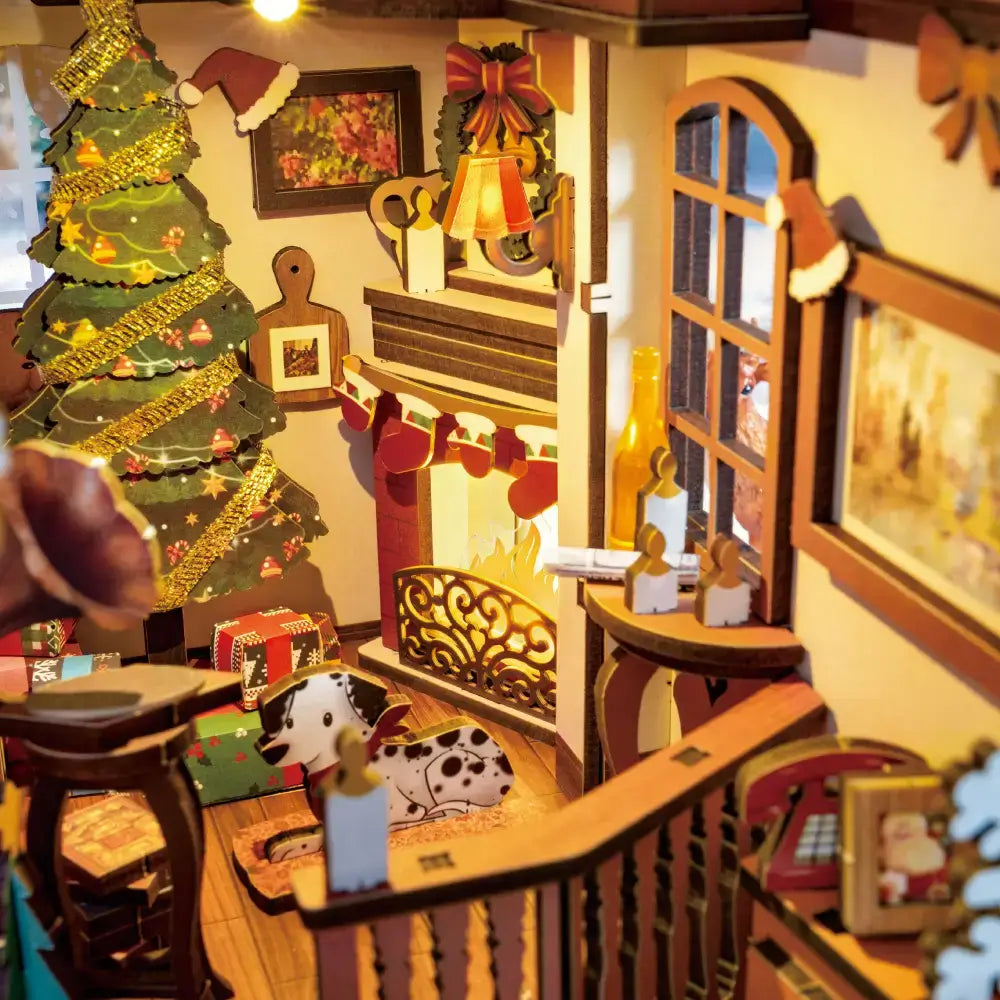 Scenă de Crăciun în miniatură Magia Crăciunului, brad, șemineu și cadouri în miniatură