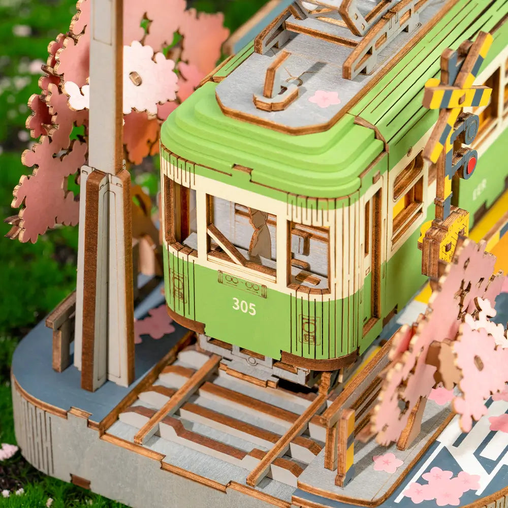 Asamblare Puzzle 3D Tramvai Japonez proces detaliat de constructie