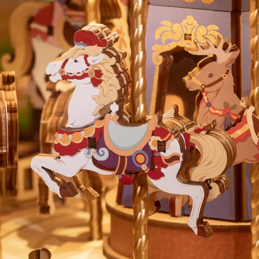 Figurina cal decorativ puzzle 3d carusel din lemn cu detalii colorate