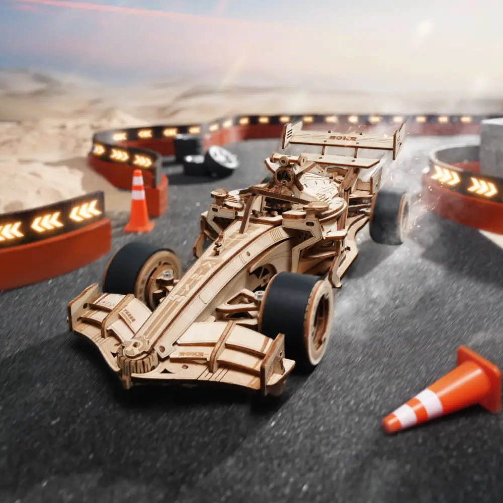 Puzzle 3D Formula 1 din lemn model  pentru colectionari si pasionati de motorsport