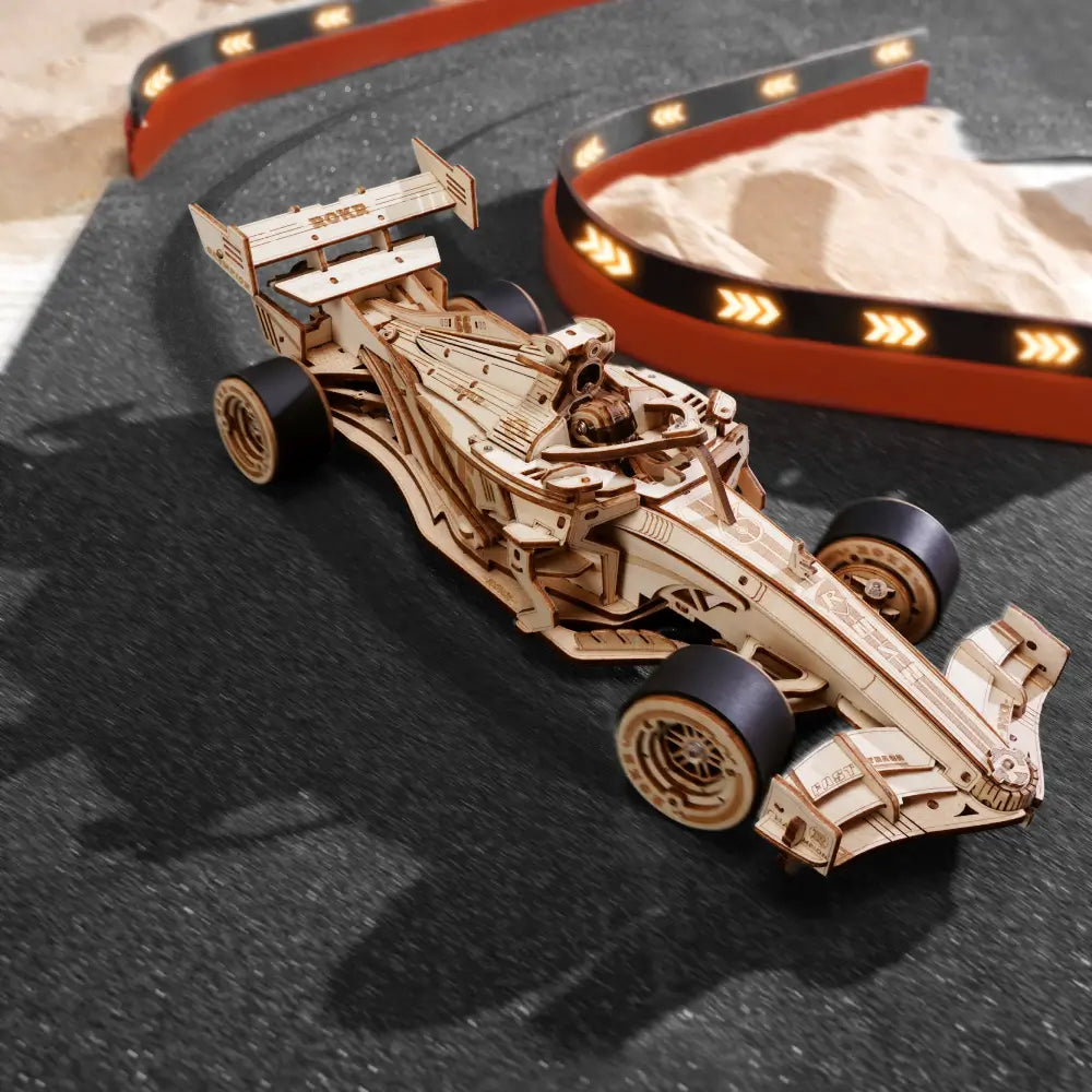 Puzzle 3D Formula 1 din lemn masina de curse pentru pasionati
